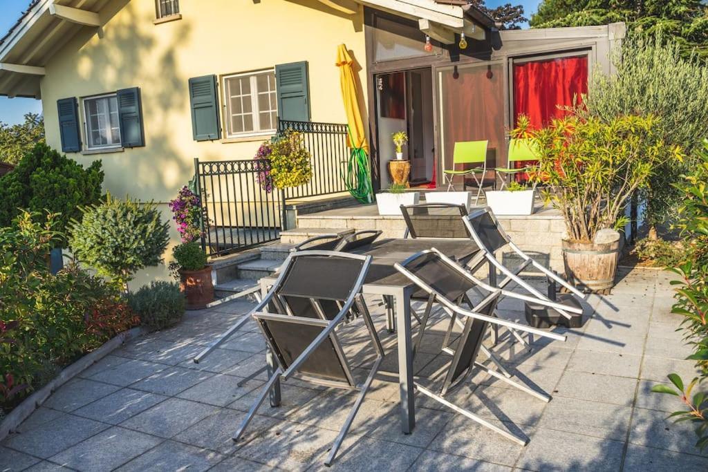 Cheerful Villa With Fireplace, Bath-Tub And Garden Noville Exterior foto